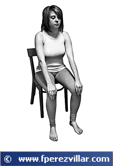 Auto - Reiki en las rodillas.